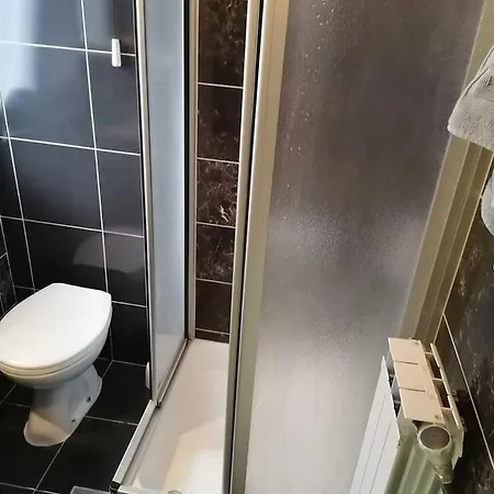 Dora Gostinjska kuća