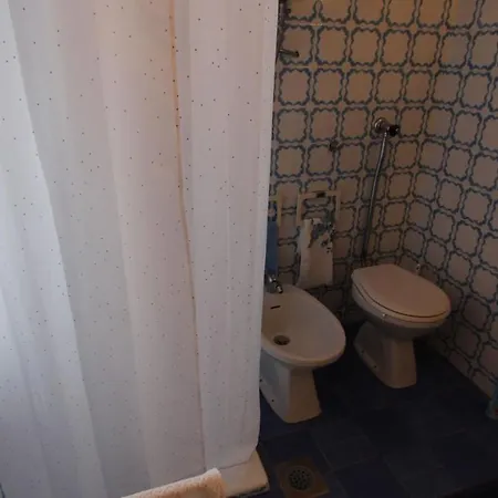 Gostinjska kuća Dora 4*