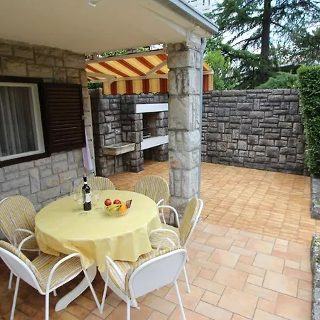 Dora Casa de hóspedes