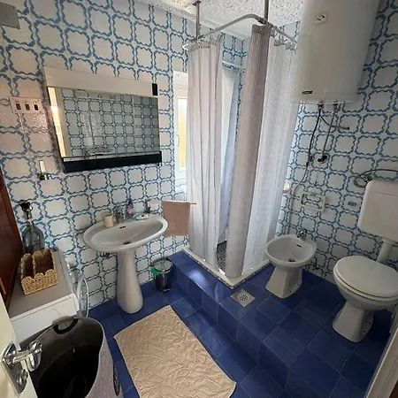 Dora Guest house