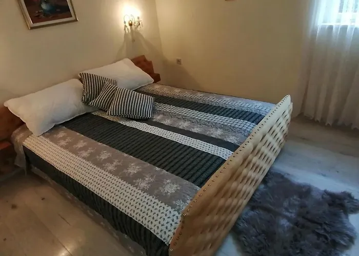 Pensión Dora Malinska